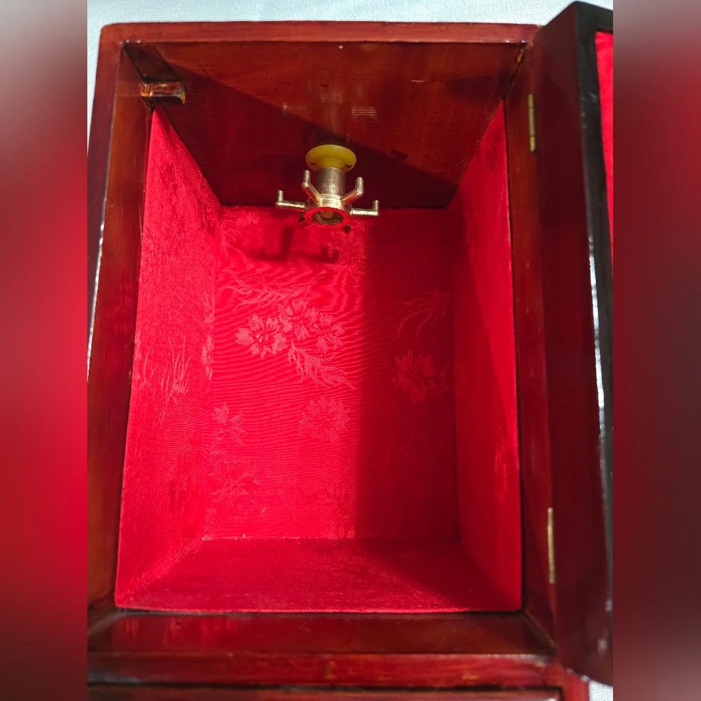 Vintage Asian San-You Cork Carving Landscape Laquered Wooden Jewerly Music Box